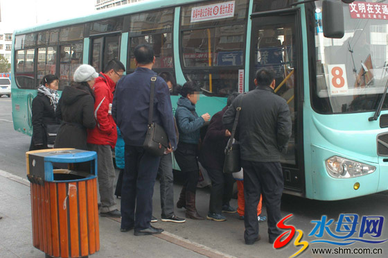 [道德论坛]公交车:文明在路上