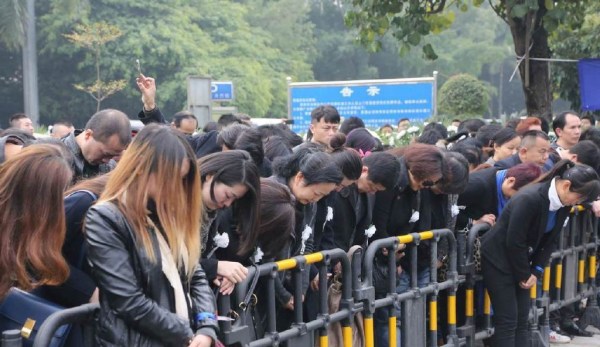 姚贝娜遗作姚父有意发行 那英刘欢王中军送别