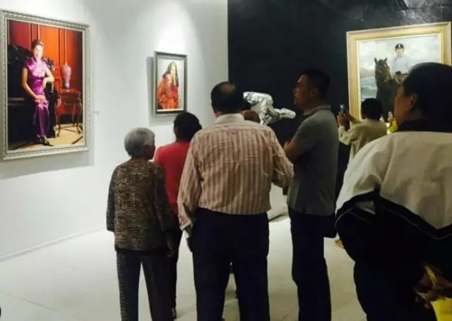 "俄罗斯写实油画肖像展"在烟台美术博物馆启幕