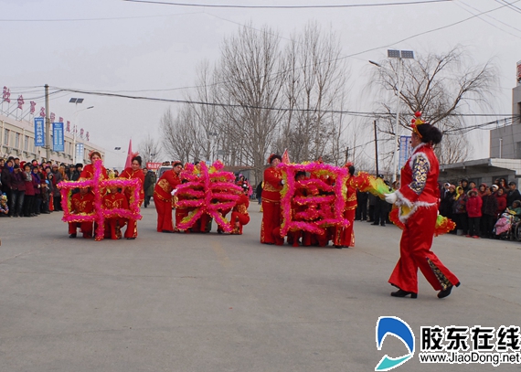 招远夏甸镇舞起新春大秧歌 欢天喜地展风采