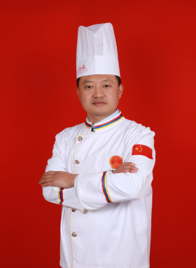 "烟台市技术能手","山东名厨","山东省技术能手","中国鲁菜烹饪大师"