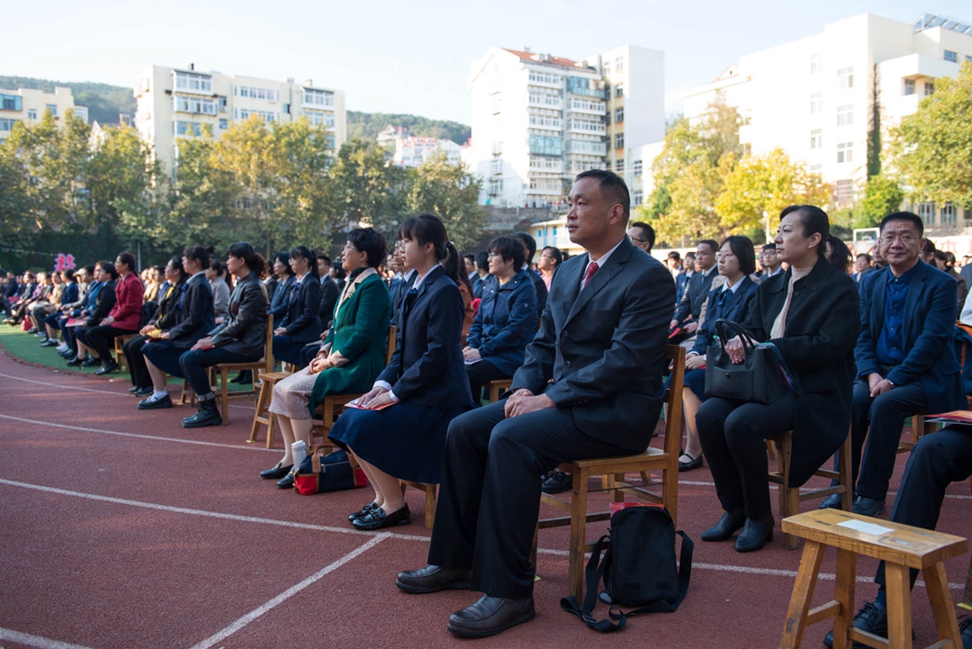 烟台一中举行2021高三学子成人礼暨高考誓师会