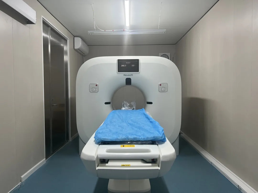 芝罘区首台方舱ct在芝罘医院正式投入使用